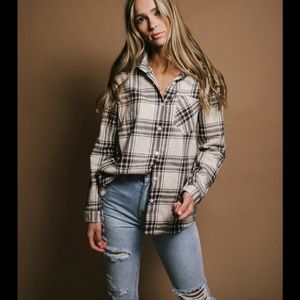 NEW Maxwell Kimber Button Down - Medium